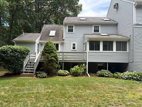 4th image of 65 Village St Unit 65