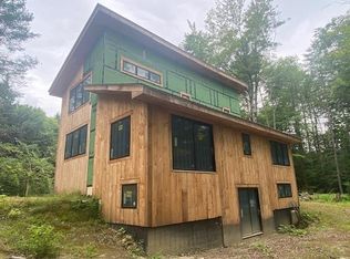 110 Shady Grove Ln, Chester, VT 05143