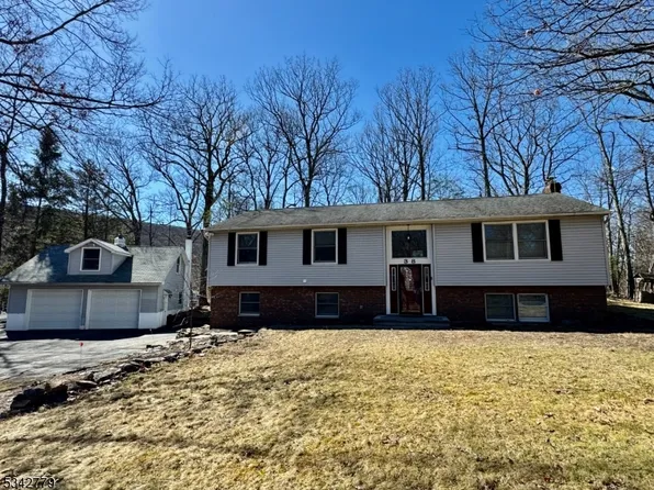 38 Notch Rd, Jefferson Twp., NJ 07438