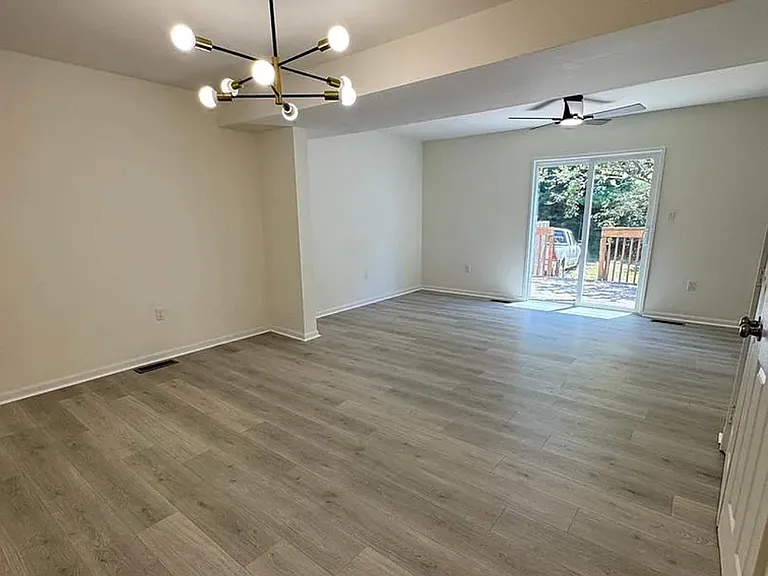 723 Hemlock St #1 — Photo 6