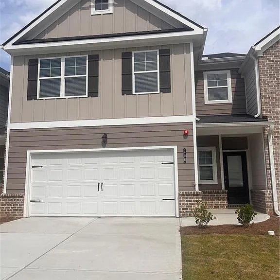 398 Lanier Cir — Photo 1