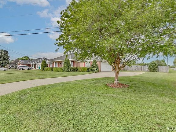 3rd image of 10400 Sunnyland Dr