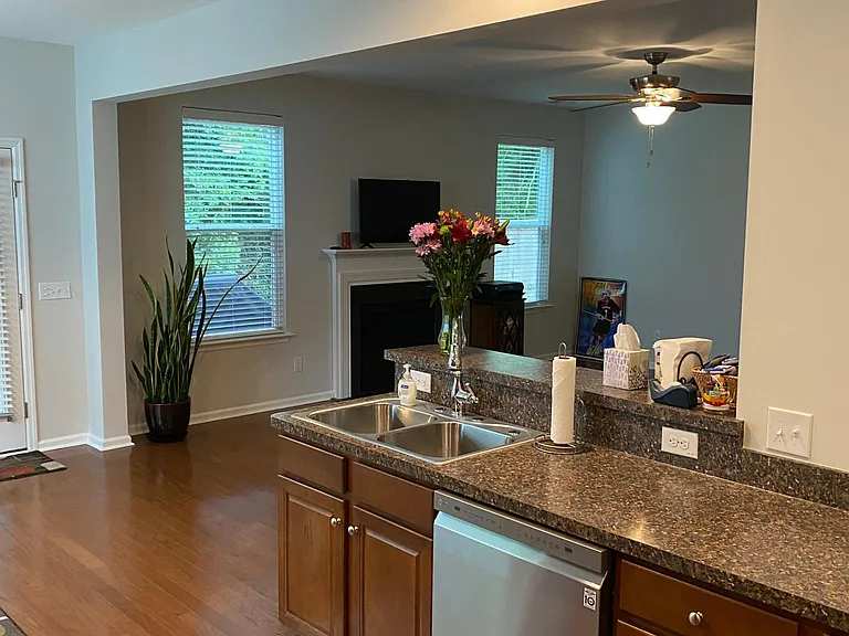 1321 Merchant Ct — Photo 5