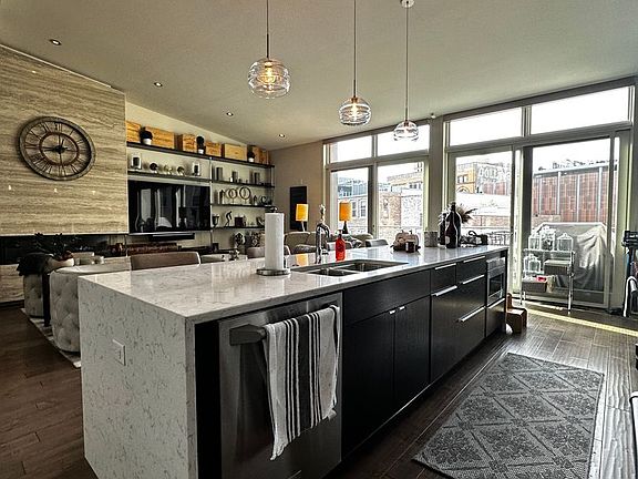 5th image of 325-331 N Broadway W #Penthouse