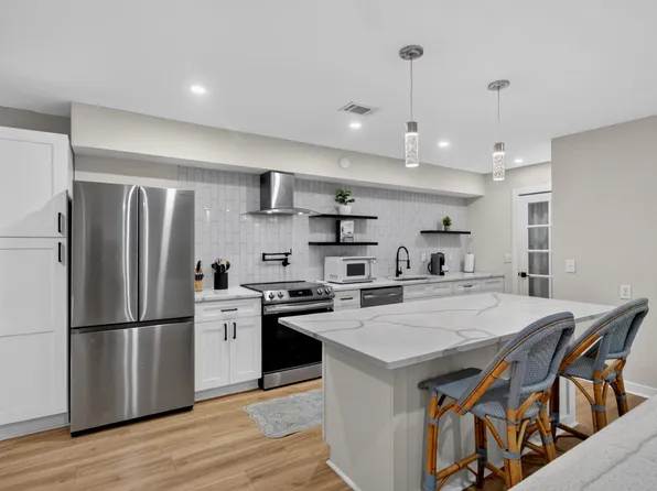 24 Meander Row #4, Charleston, SC 29412