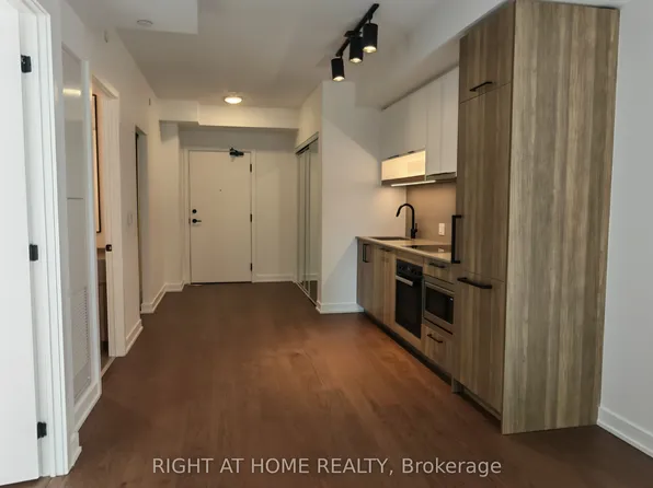 91 Montclair Ave, Toronto, ON