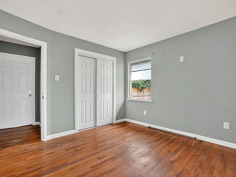4427 Leddy Dr — Photo 19