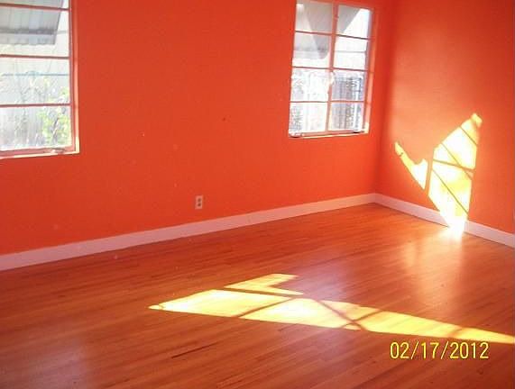 3rd image of 630 Boyd St