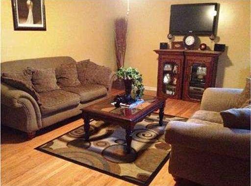 2nd image of 4221 Linton Ave