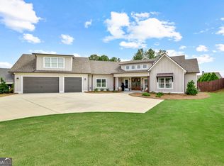 21 Waterview Cir, Newnan, GA 30263
