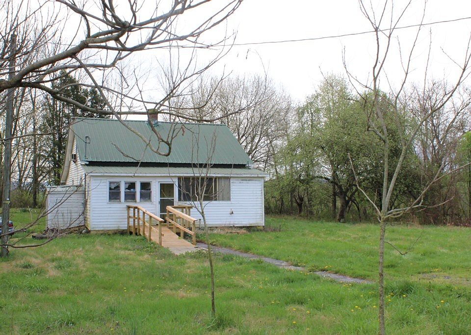 2nd image of 32046 Old Stage Rd