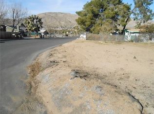 7493 Apache Trl, Yucca Valley, CA 92284