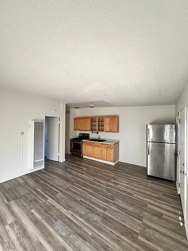 163 N La Cumbre Rd #6 Photo 1