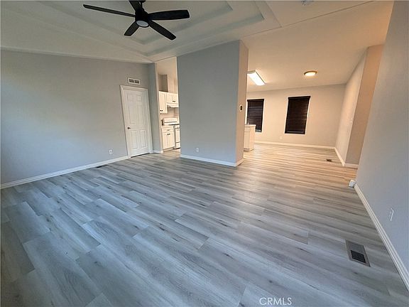 5th image of 52216 Date Ave