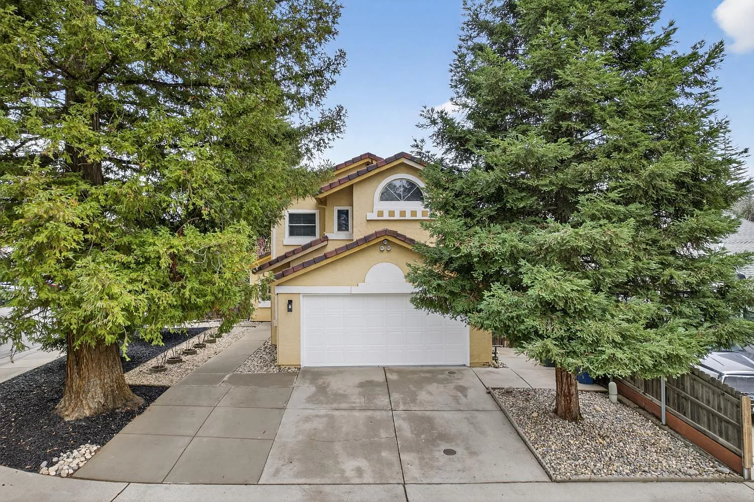 8304 Oakenshield Cir photo 1