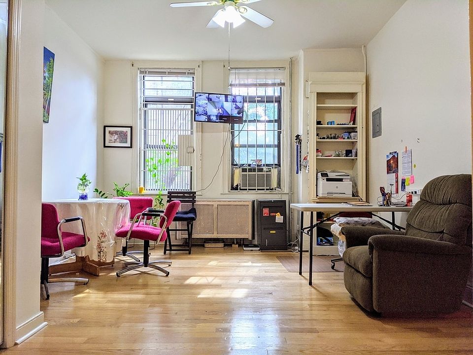 1st image of 160 Graham Ave #2A
