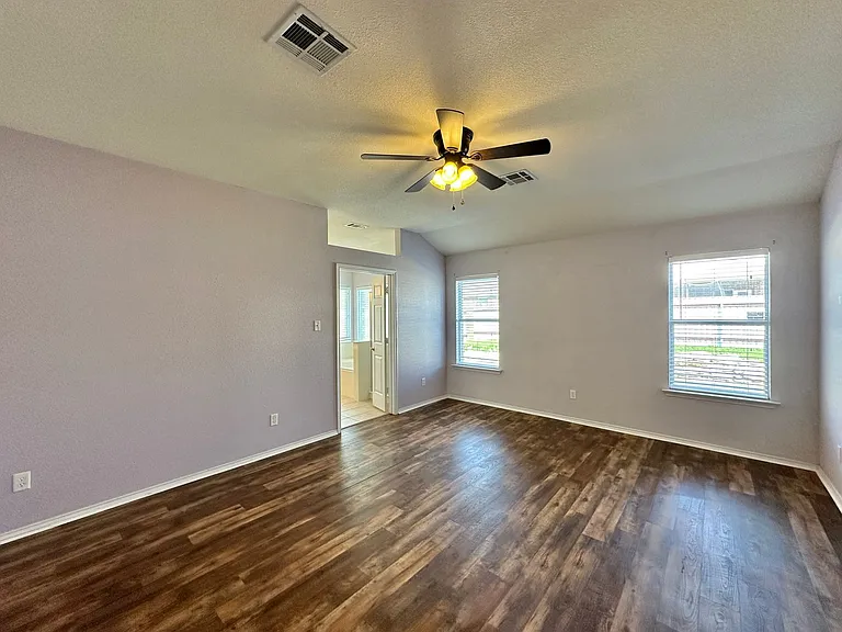 102 W Great Plains Trl — Photo 15