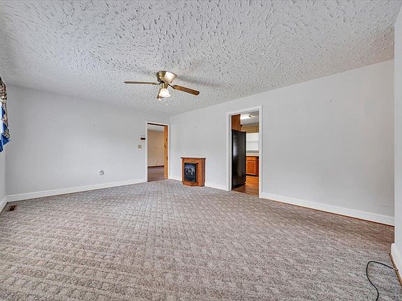 3rd image of 55 Tyree St
