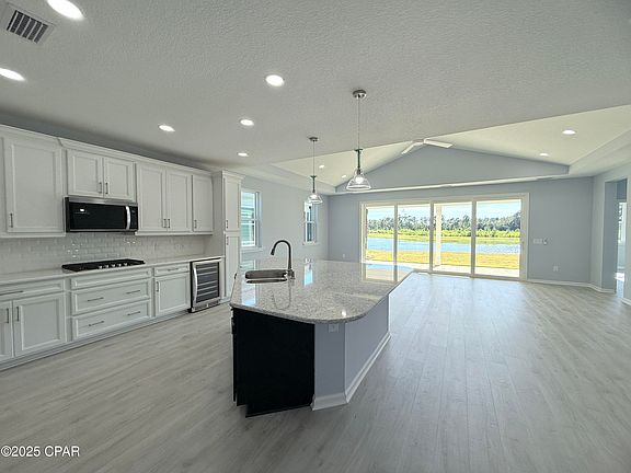 4th image of 8459 Hang Loose Ct