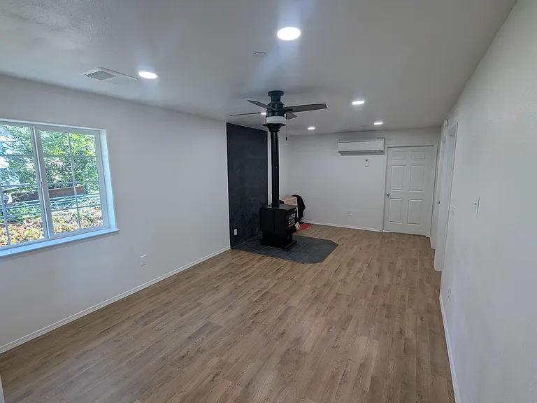 13742 Blair Ln — Photo 9