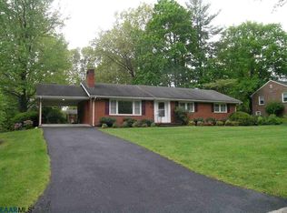 2120 Forest Dr, Waynesboro, VA 22980