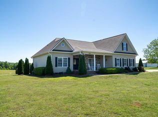 450 Meadow Rd, Inman, SC 29349