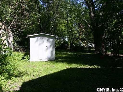 3rd image of 207 May Ave