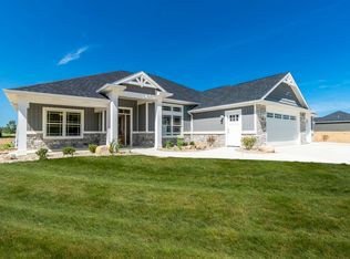 2005 N Glendarin Way, Angola, IN 46703