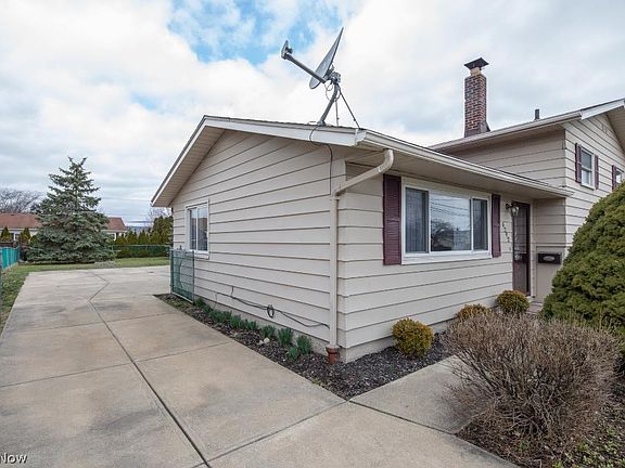 4th image of 6292 Adair Ct