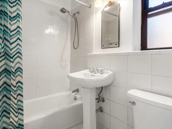 400 West 58th Street image 13 of 17