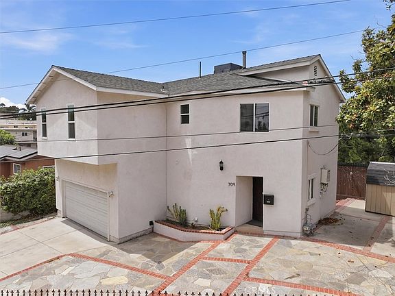 3rd image of 709 Warren Ln