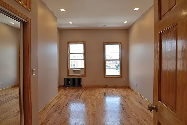 Rented by Hagstrom Management Inc | media 12