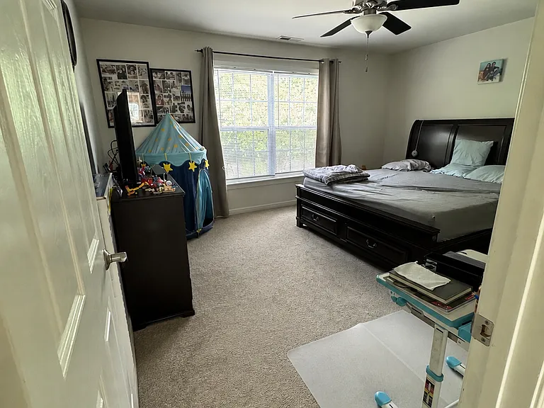 1019 Parkland Pl — Photo 8