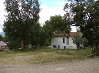 134 N 4th St, Raton, NM 87740