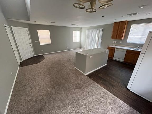 5th image of 2927 Sunrise Bay Ave