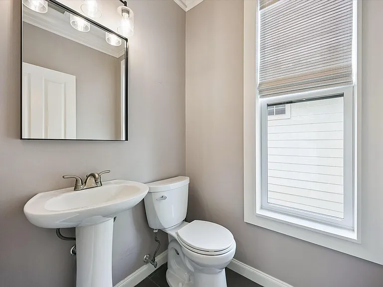 5104 Floyd St — Photo 16