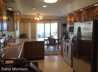 1002 W 5th St, Duluth, MN 55806