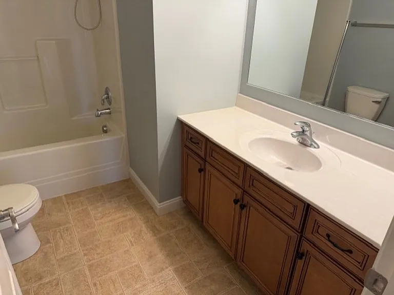 785 Oak Leaf Ln — Photo 32
