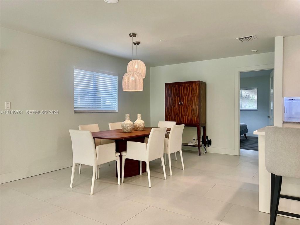 807 E Cypress Ln #V-49, photo 6