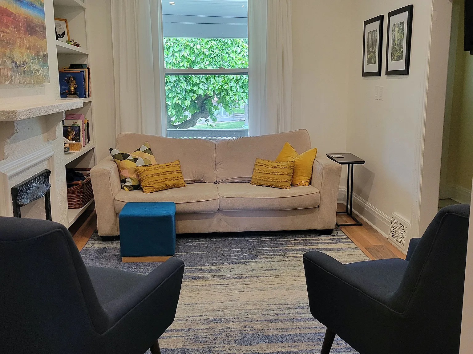 4 bed, $4,200 — Photo 1