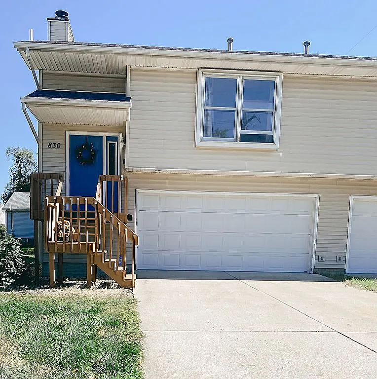 830 McGregor St photo 1