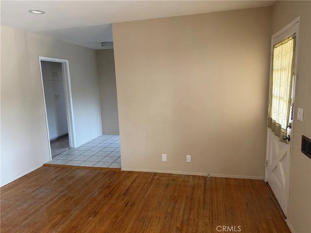 2 bed, 1.5 bath, 800 sqft, $2,850 — Photo 4