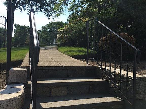 2nd image of 150 Brayton Ave