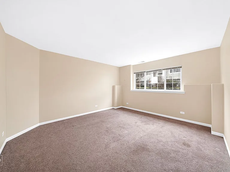 1733 Avalon Ct — Photo 7