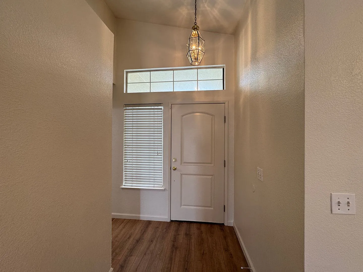 Four Bedroom, Two Bathroom Home In Weston Ranch — Photo 2