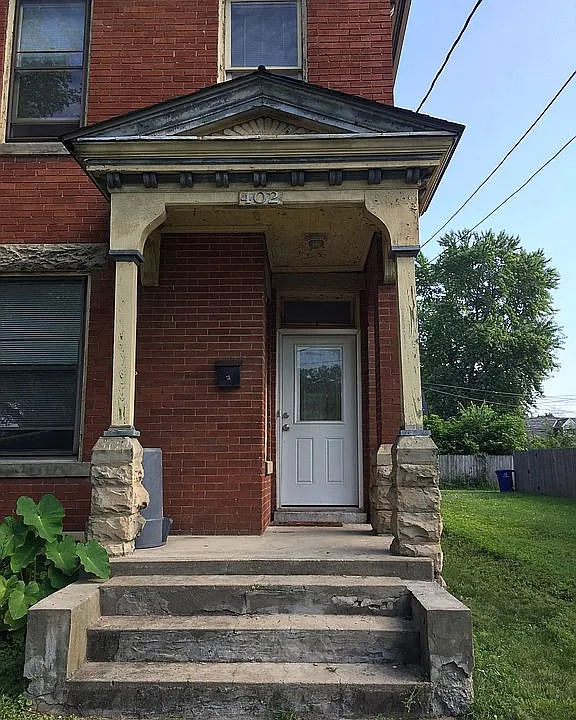 Building Photo 3
