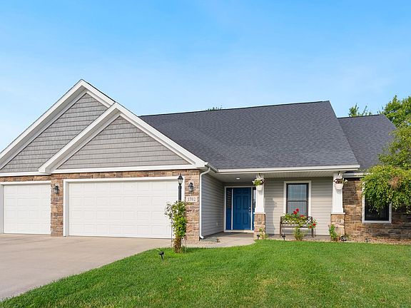 2nd image of 1702 Waynedale Dr