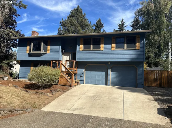 14815 S Greentree Dr, Oregon City, OR 97045