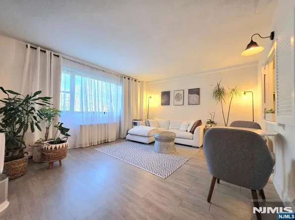 25 Grand Avenue #1C, Hackensack, NJ 07601
