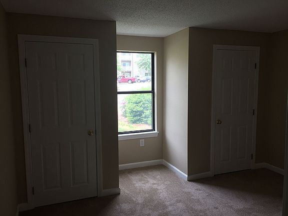 5th image of 3-3C Marc Dr #9